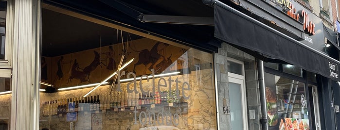 Saint Octave Saint-Gilles is one of Brussels food shops.