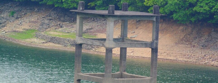 白滝鉱山金砂湖遺構 架空索道支柱跡 is one of 日本の鉱山.