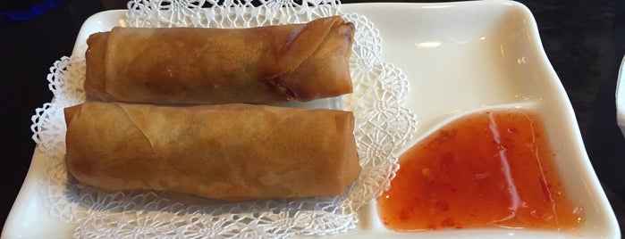 Super Yummy Mongolian Stir Fry & Sushi is one of Dan : понравившиеся места.