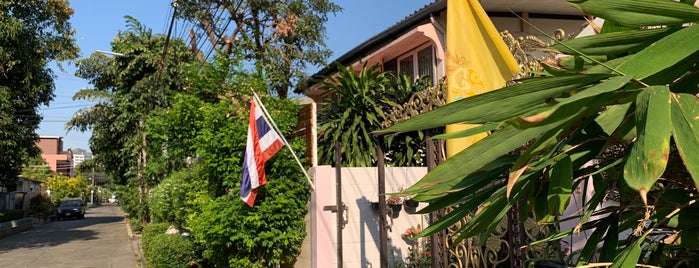 PN Cookies House is one of BKK_Bakery, Desserts.