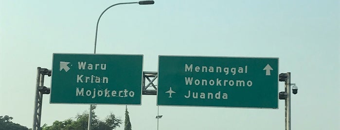 Gerbang Tol Waru 6 is one of Street.