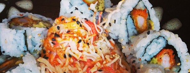 Bento Asian Kitchen & Sushi is one of Lugares favoritos de Sarah.