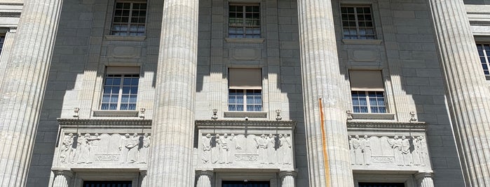 Tribunal fédéral/Schweizerisches Bundesgericht is one of Lausanne 🇨🇭.