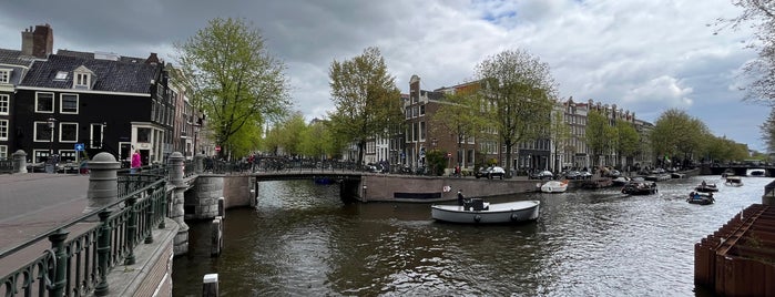 Pieter Goemansbrug (Brug 93) is one of Amsterdam bridges: count them down! ❌❌❌.