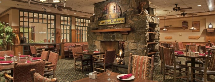 DoubleTree by Hilton Hotel Burlington is one of Lugares favoritos de Michael.