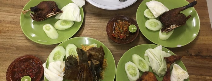 Bebek Goreng H. Slamet is one of where to eat around kuningan.