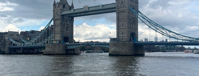 Tower Bridge Exhibition is one of Londraaa.