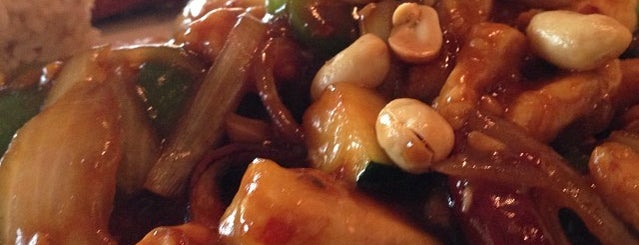 Autumn Court Chinese Restaurant is one of The 11 Best Places for Moo Goo Gai Pan in Phoenix.