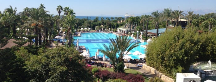 Le Buffet Main Restaurant is one of Lieux sauvegardés par Cem.