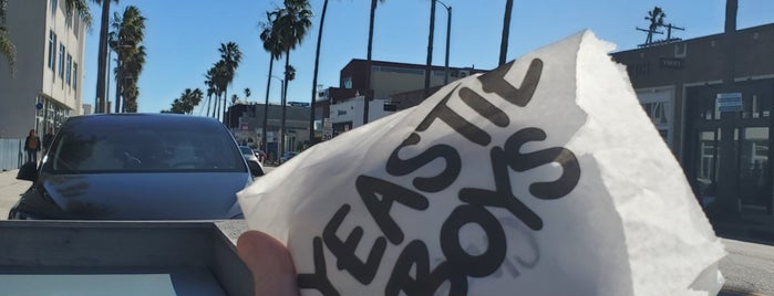 Yeastie Boys Bagels is one of LA Restaurants 👠🕶.