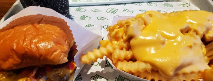 Shake Shack is one of LAX Food Stops.