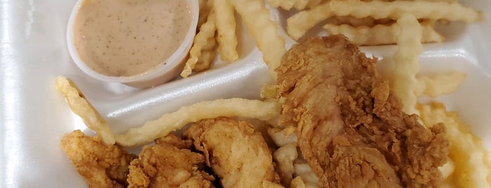Raising Cane's Chicken Fingers is one of Susieさんのお気に入りスポット.