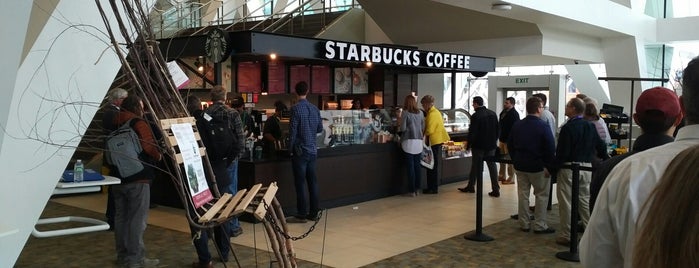 Starbucks Kiosk is one of Wendy 님이 좋아한 장소.