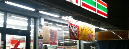 7-Eleven (เซเว่น อีเลฟเว่น) is one of Yodphaさんのお気に入りスポット.
