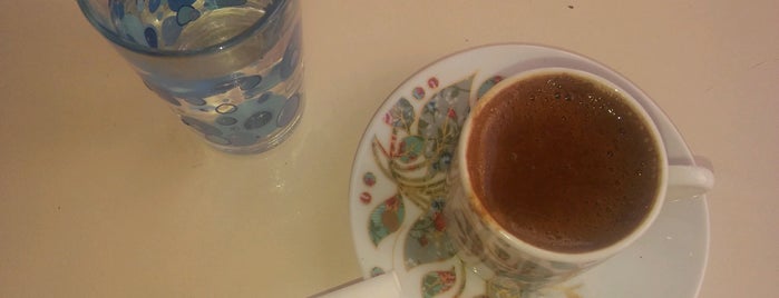 Gülhane Çorba&kahvaltı Salonu is one of Posti che sono piaciuti a Hülya Mehmet.