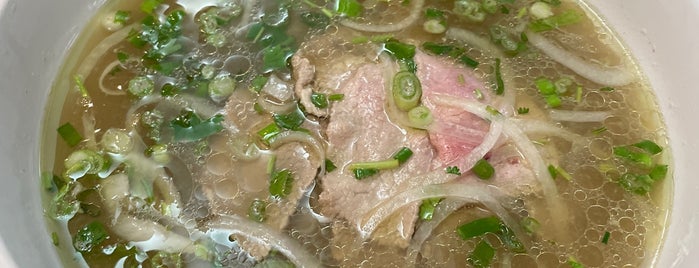Pho Duy is one of Places to try.