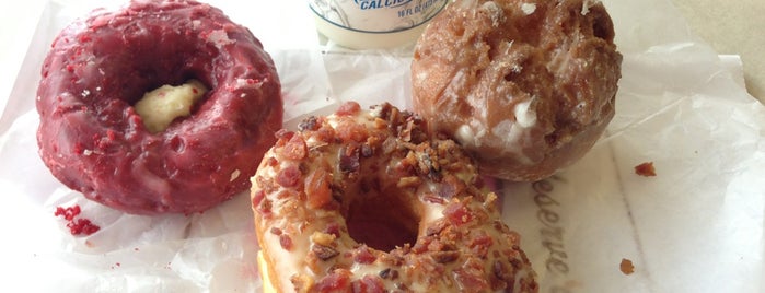Gibson's Donuts is one of A Weekend Away In Memphis.
