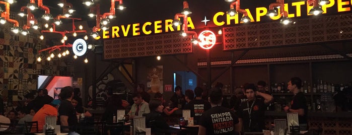 Cerveceria Chapultepec Sur is one of สถานที่ที่ l' Osservatore. ถูกใจ.