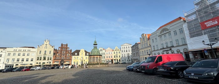 Marktplatz Wismar is one of Мекленбург-Форпоммерн.