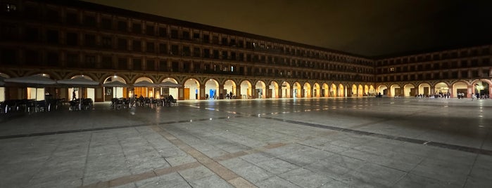 Plaza de la Corredera is one of Tempat yang Disimpan Jenn.