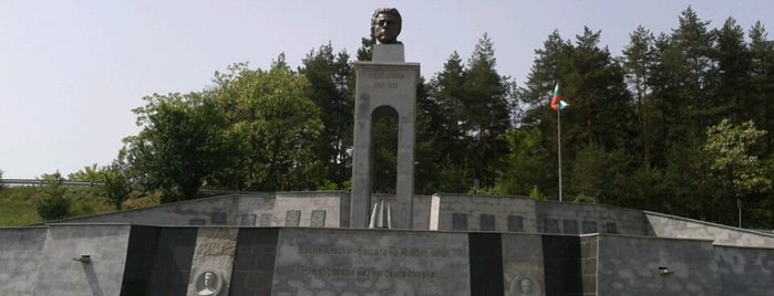 Паметник Васил Левски (Vasil Levski monument) is one of Dan : понравившиеся места.