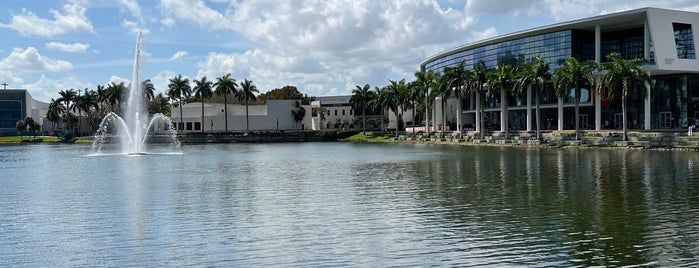 Lake Osceola is one of Campus usuals.