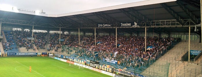 Carl-Benz-Stadion is one of Lieux qui ont plu à Robert.