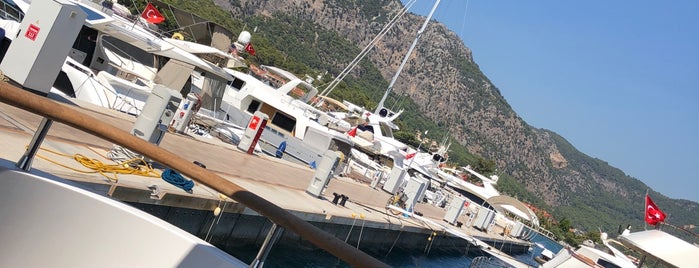 Marinturk Village Port Marina is one of Lugares favoritos de Esma.