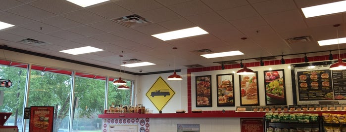 Firehouse Subs West Cobb Marketplace is one of Lugares favoritos de Michael.