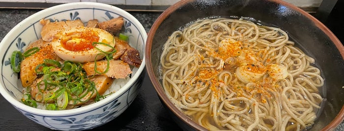 à la 麓屋 is one of 立ち食いそば.