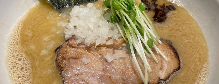 まかない へきる is one of 麺 食わせろψ(｀∇´)ψ.