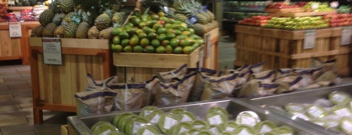 Whole Foods Market is one of Raw Foods Restaurant in Kentucky.