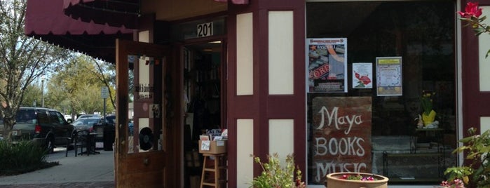 Maya's Book Store is one of Tempat yang Disukai Theo.