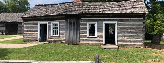 Lincoln Log Cabin is one of Historic/Historical Sights-List 3.