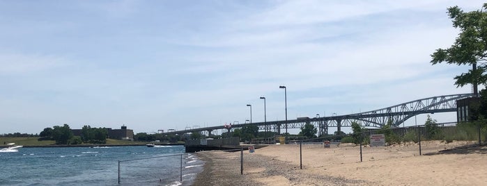 Lighthouse Beach is one of Port huron.
