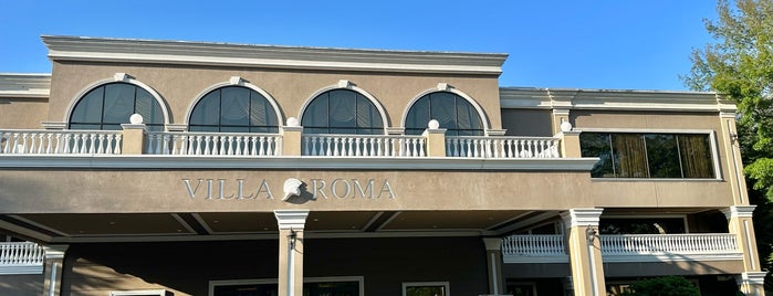 Villa Roma Resort & Conference Center is one of kayla'nın Beğendiği Mekanlar.