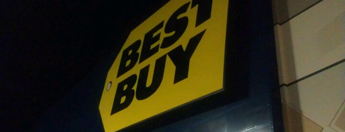 Best Buy is one of Lieux qui ont plu à Rachel.