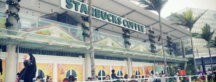 Starbucks 星巴克 is one of Posti che sono piaciuti a Dalal.