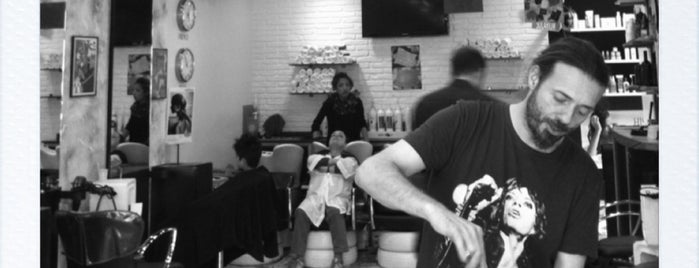 ContestaRockHair is one of Best hairstylists in Florence.