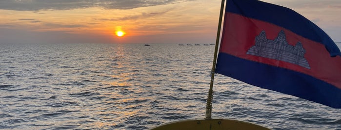 Kompong Khleang - Floating Village is one of Siem Reap.