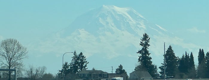 City of Tacoma is one of Lugares favoritos de R B.