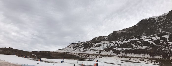 Parque Nieve Farellones is one of Chile.