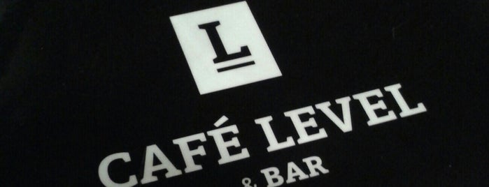 Café Level & Bar is one of Kavarny.