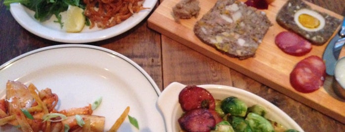 Essen is one of Toronto Must-Try Noms.