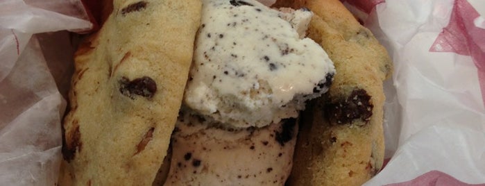 Diddy Riese is one of LA Noms.