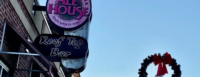 Carolina Ale House is one of Bars in South Carolina to watch NFL SUNDAY TICKET™.