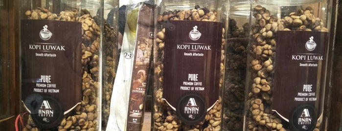 Anan Coffee is one of Lieux qui ont plu à Jesse.