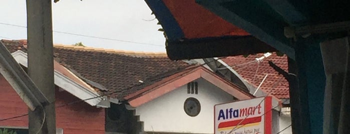 Alfamart is one of 7 Eleven Pondok Indah.