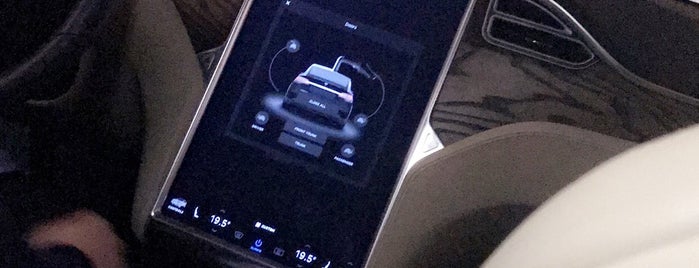 Uber One (Tesla Electric) is one of Petra : понравившиеся места.