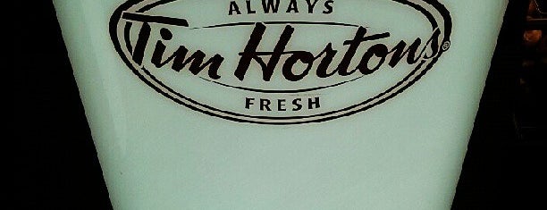 Tim Hortons is one of L 님이 좋아한 장소.